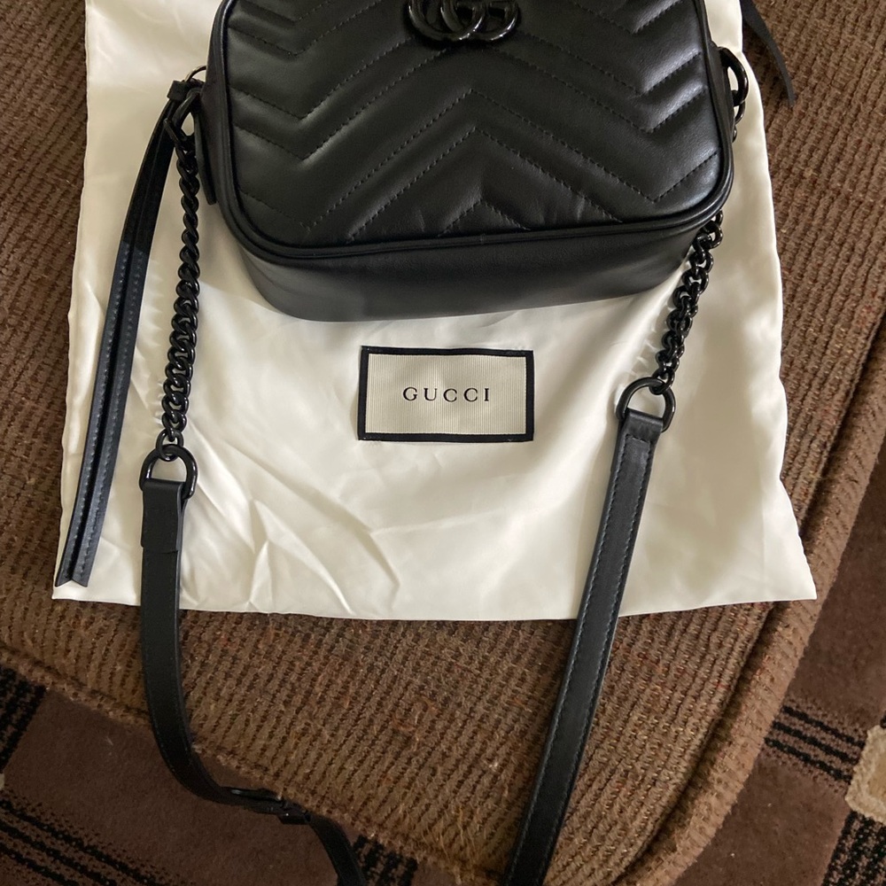 Gucci Black Quilted Crossbody Bag with Chain Strap